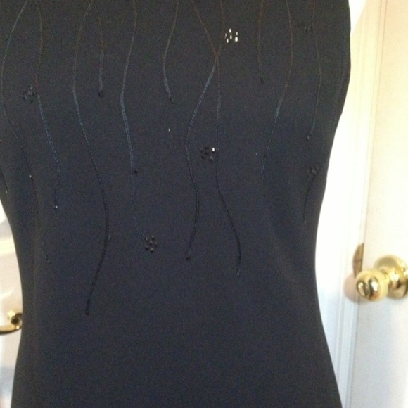 Evan Picone simple but classy LBD - Picture 3 of 4